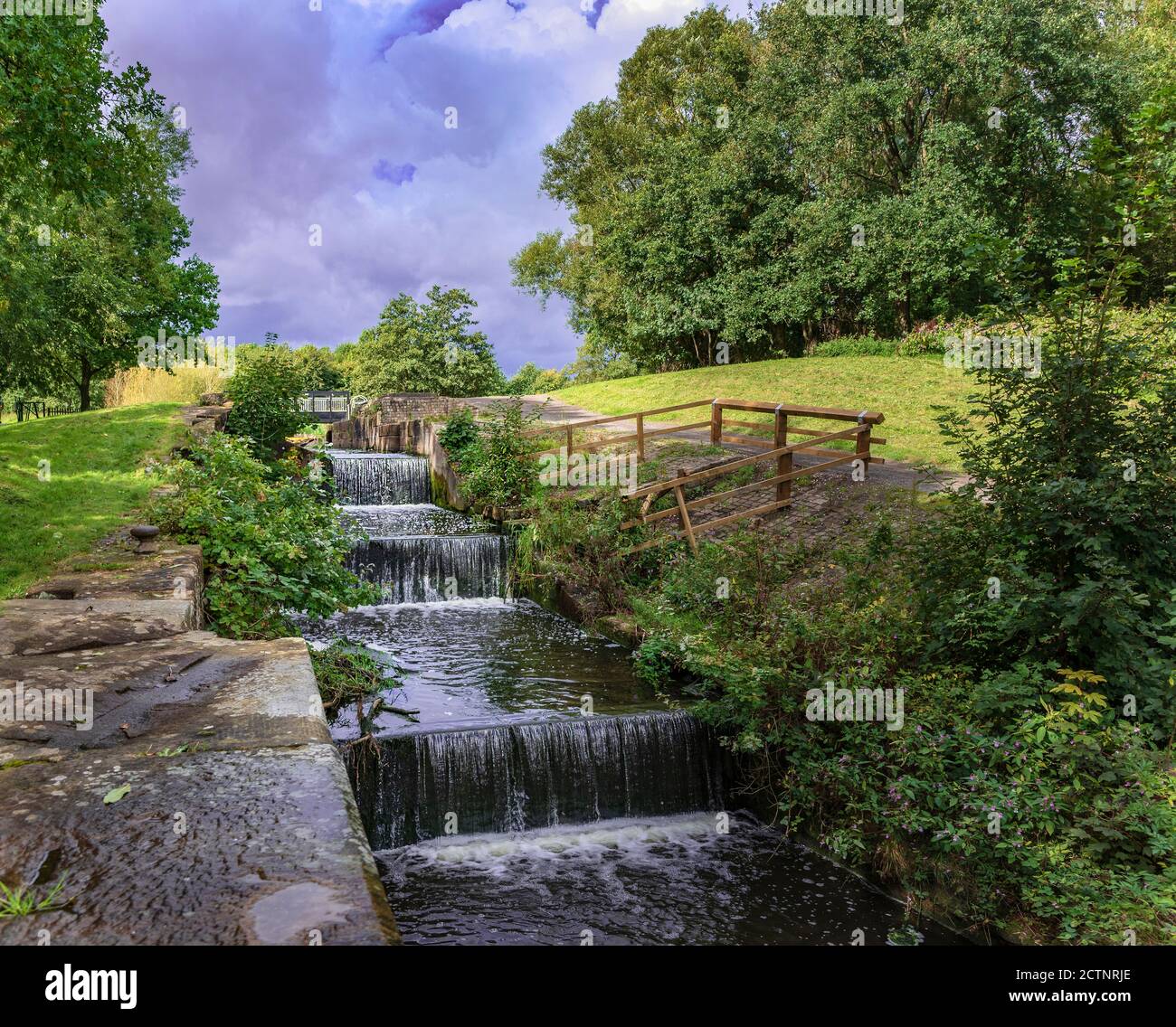 The Old Double Lock, looking back to the junction with the Blackbrook