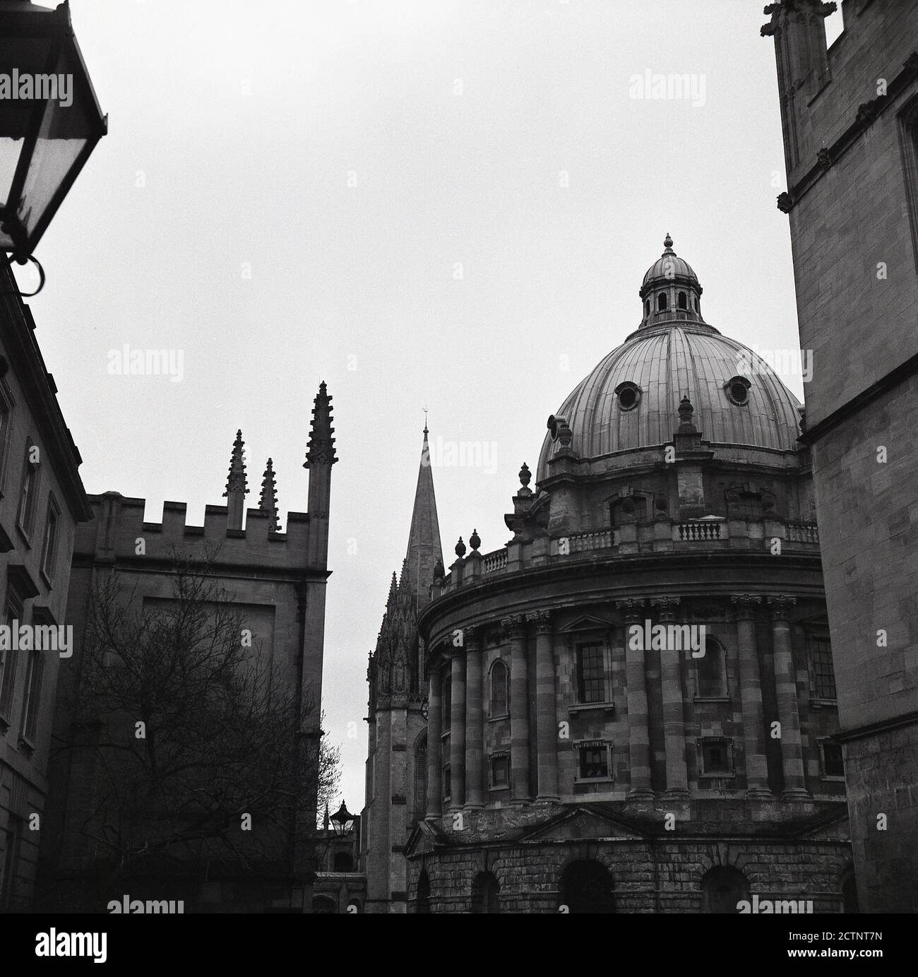 Black and white oxford uk hi-res stock photography and images - Alamy