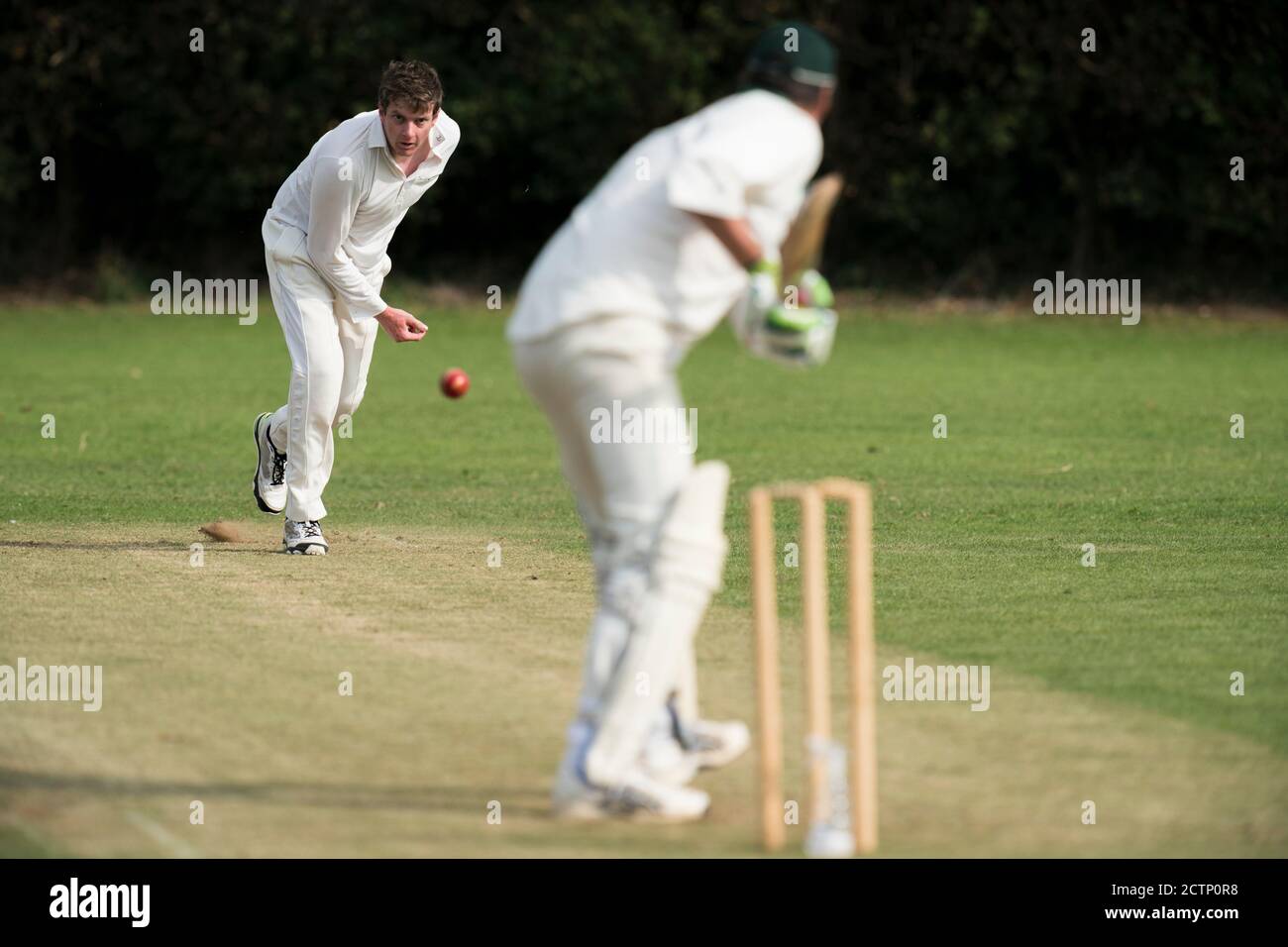 Bowler with batsman hi res stock photography and images Alamy