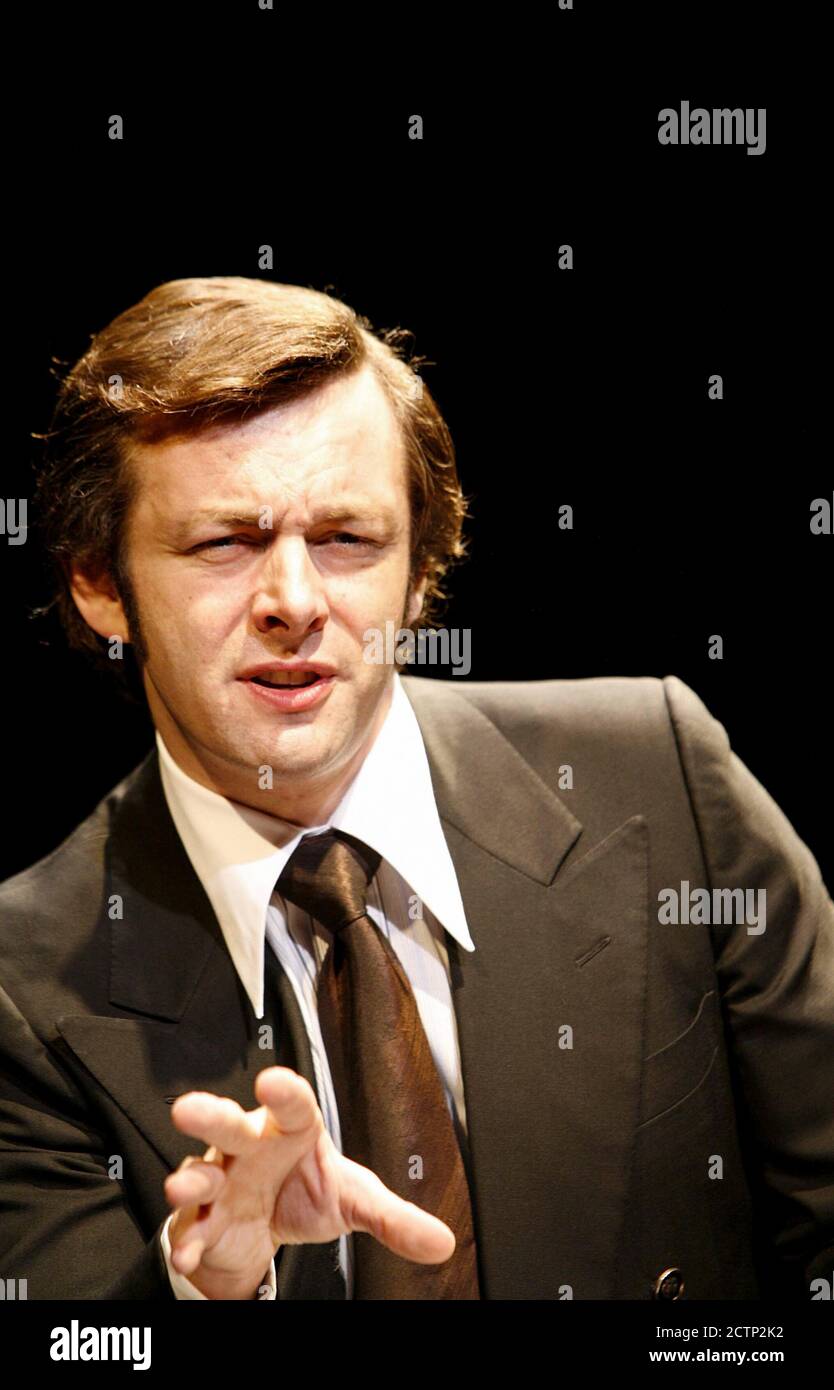 Michael Sheen (David Frost) in FROST/NIXON by Peter Morgan at the Donmar Warehouse, London WC2  21/08/2006  design: Christopher Oram  lighting: Neil Austin  director: Michael Grandage Stock Photo