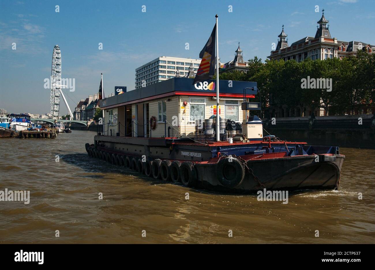 Fuel delivery, barge hires stock photography and images Alamy