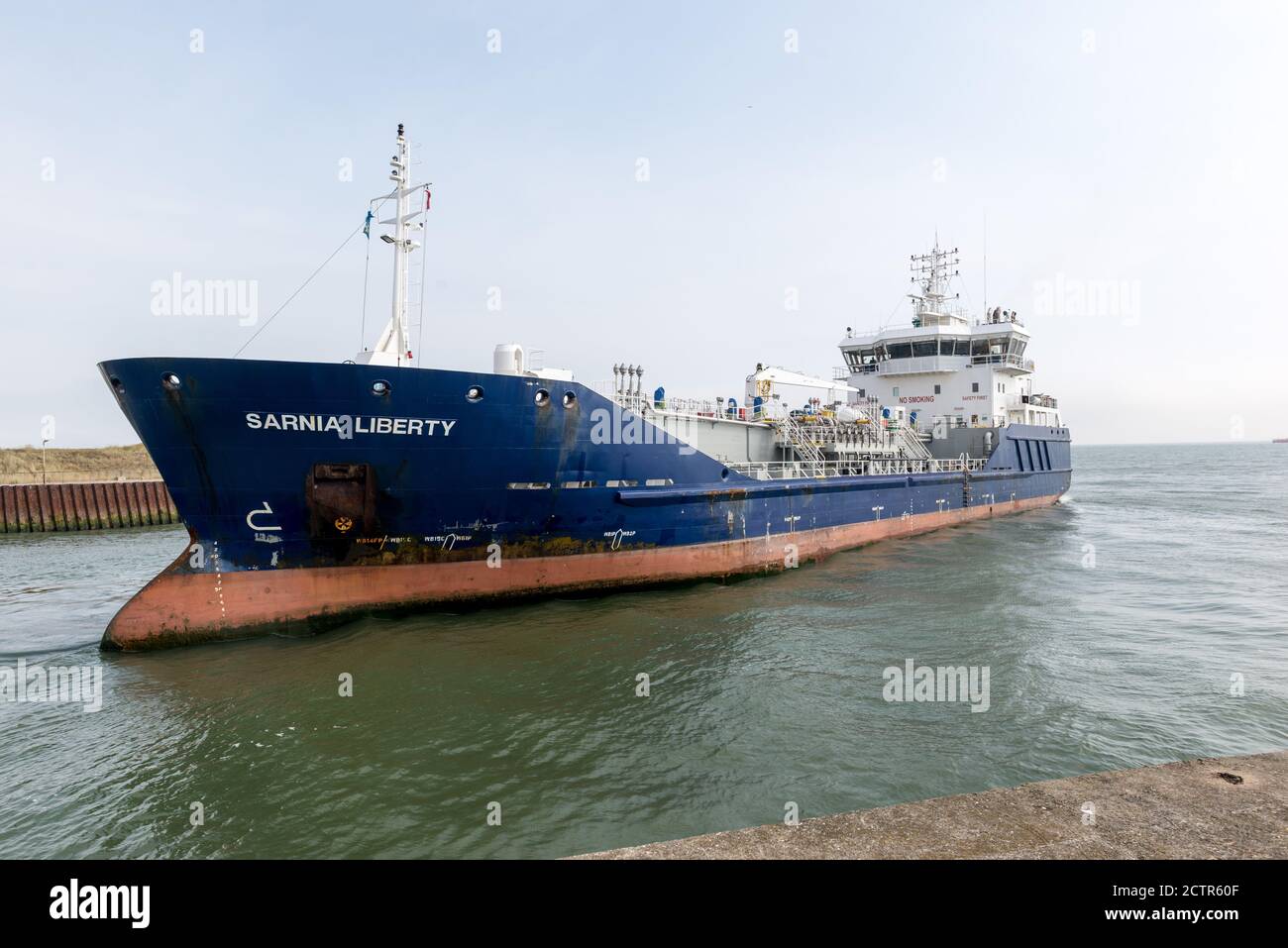 Gorleston, Norfolk, UK, 13082020, Sarina Liberty oil tanker reversing