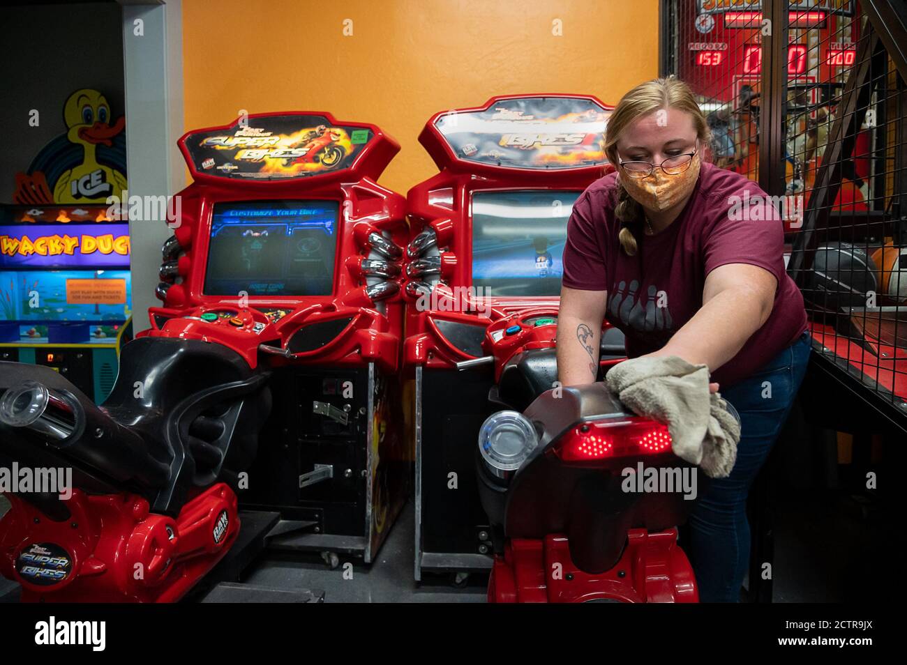 Pollock Pines, CA, USA. 23rd Sep, 2020. Kelly Meyers disinfects the