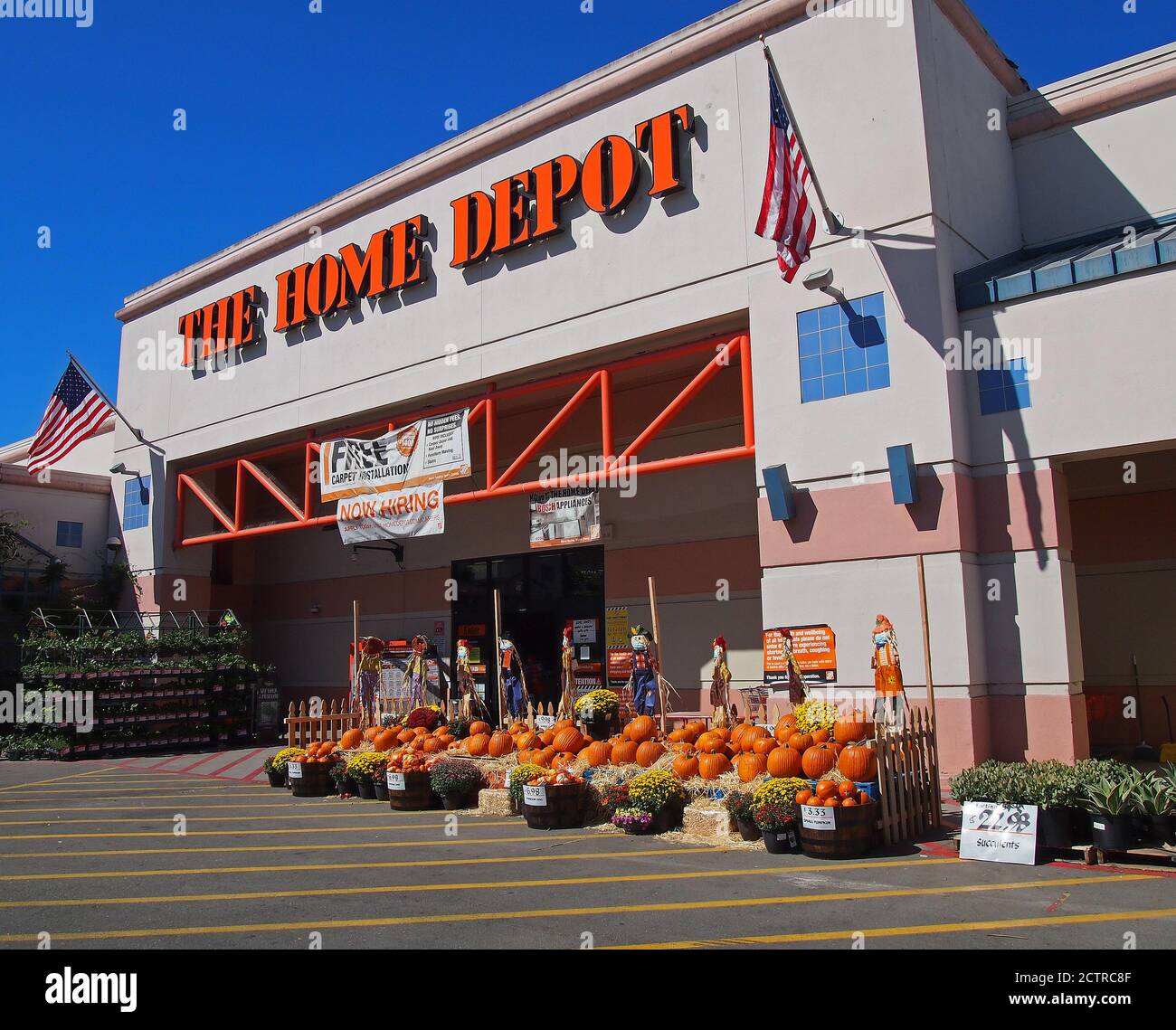 Halloween pumpkins for sale in front of a Home Depot store in California Stock Photo