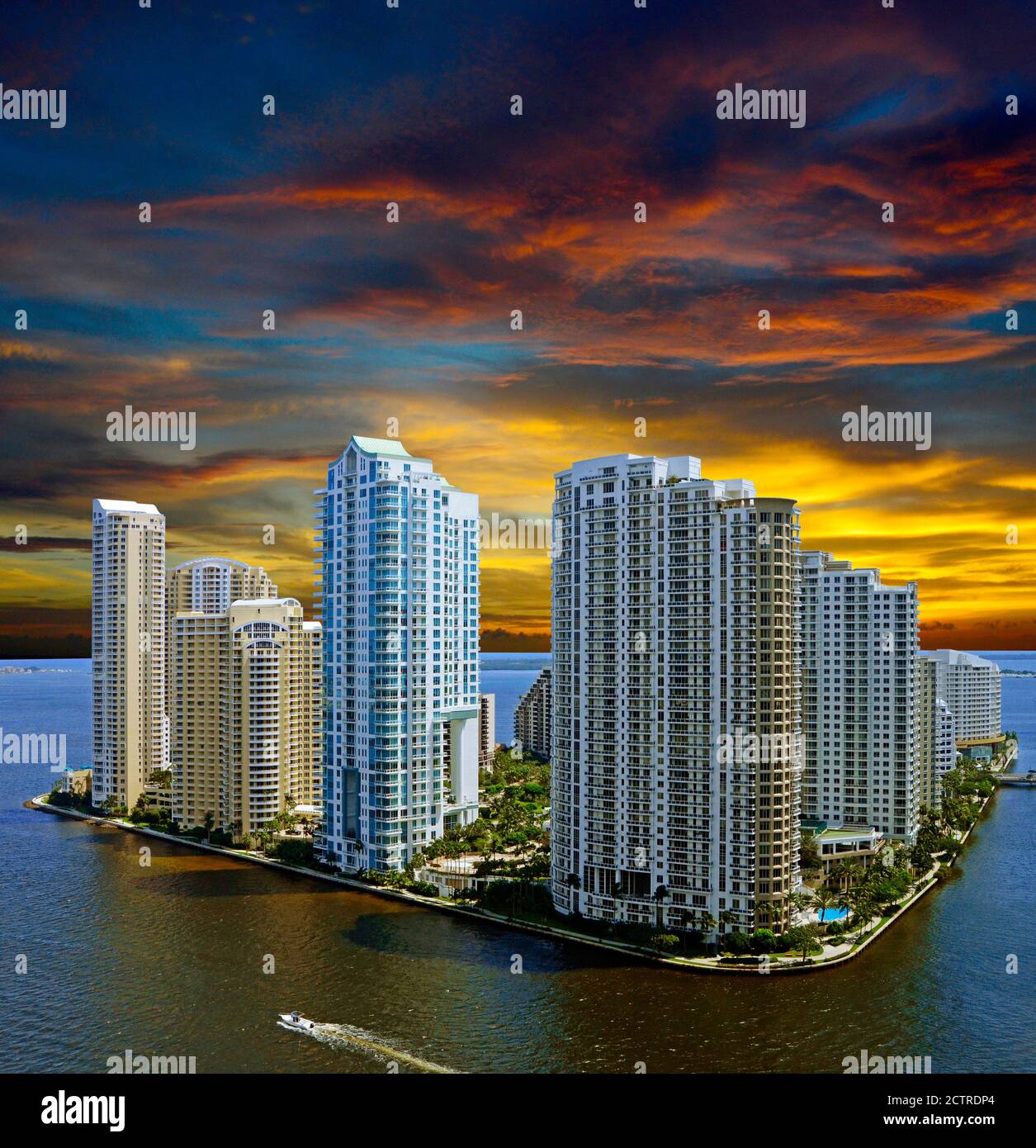 Brickell on the river water hi-res stock photography and images - Alamy