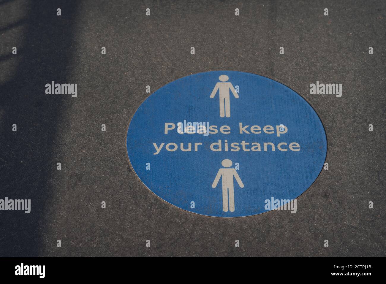Please keep your distance social distancing sign due to Coronavirus ...