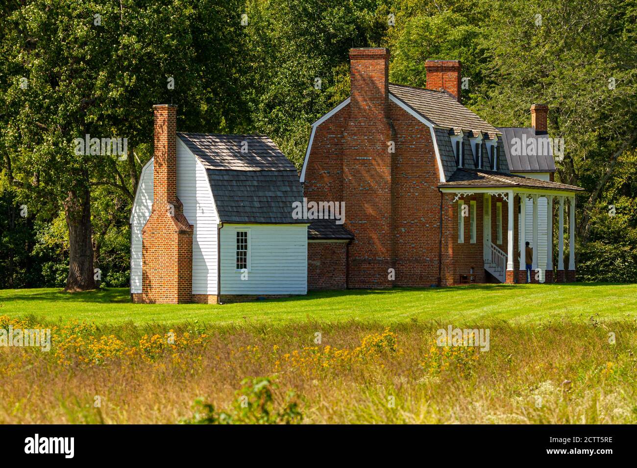 18th century farm village view hi-res stock photography and images - Alamy