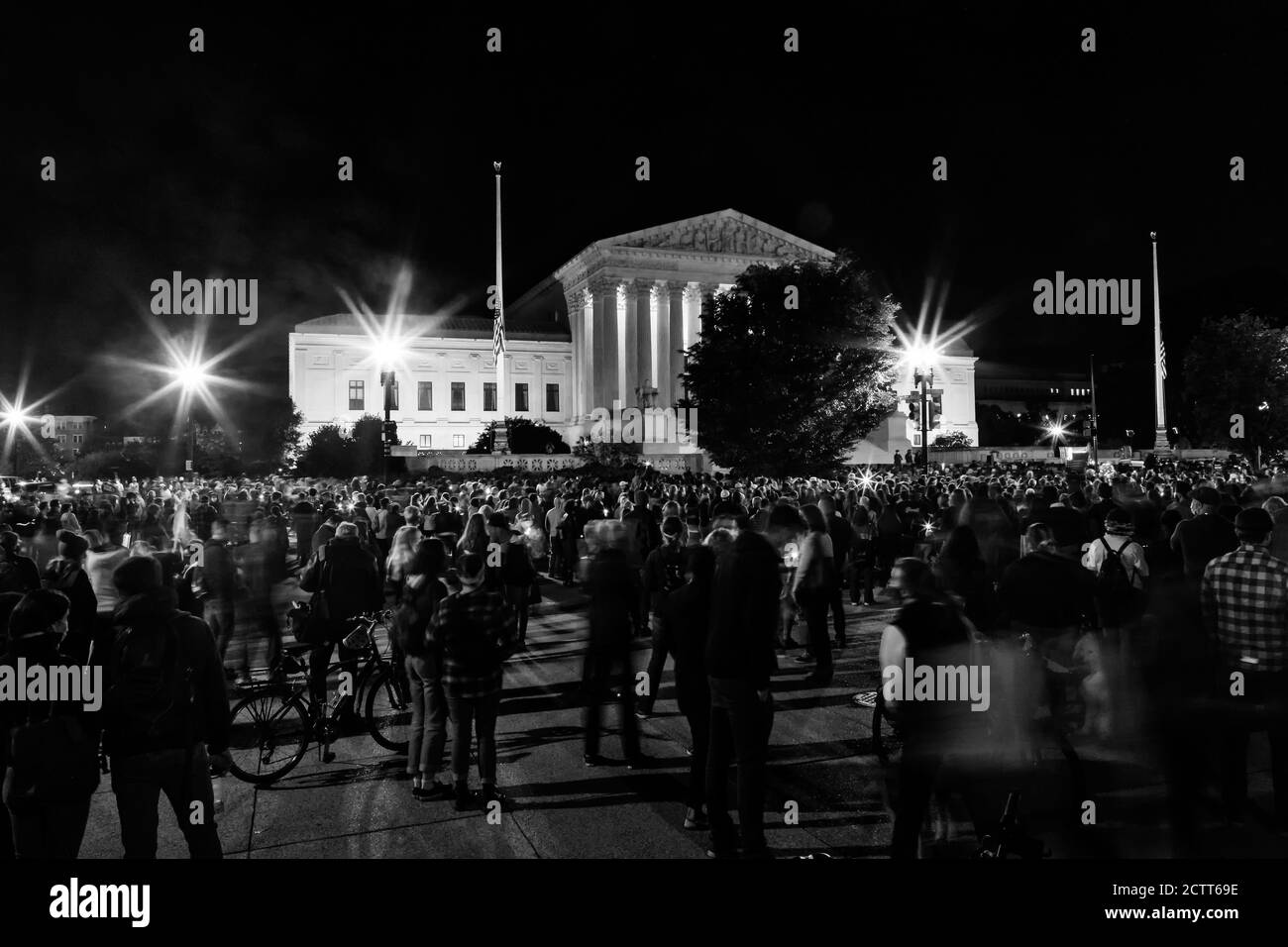 Washington, DC, USA, 10 July, 2020.  Pictured: Mourners fill the area in front of the Supreme Court of the United States where the Women's March hoste Stock Photo