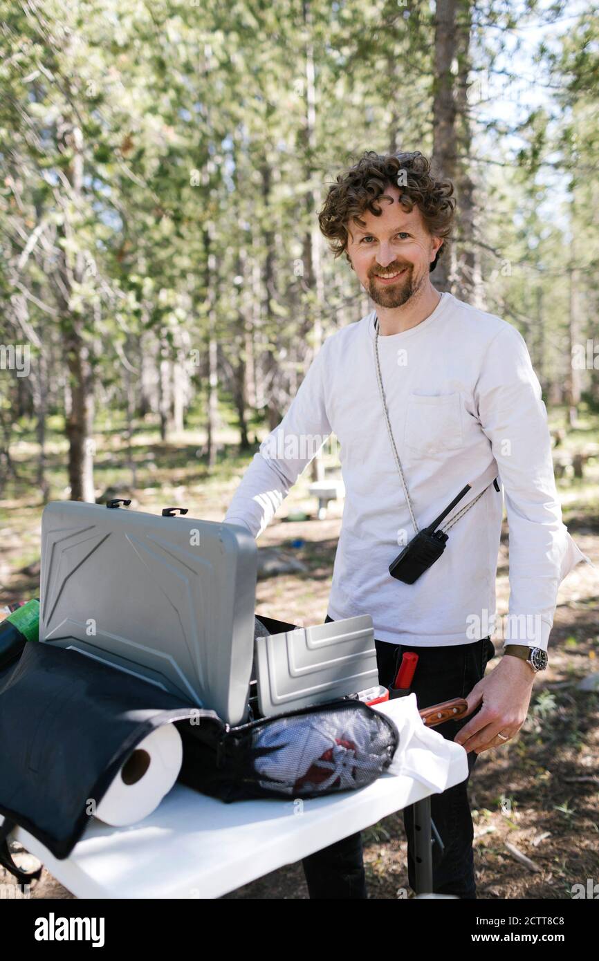Uinta Cook Man cooking at camping in Uinta-Wasatch-Cache National Forest Stock ...