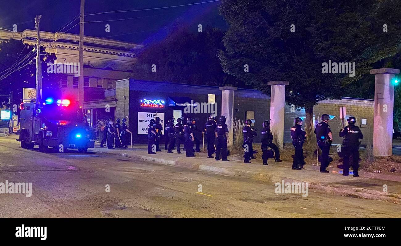 Louisville, Kentucky, USA. 24th Sep, 2020. Louisville, KY tonight ...