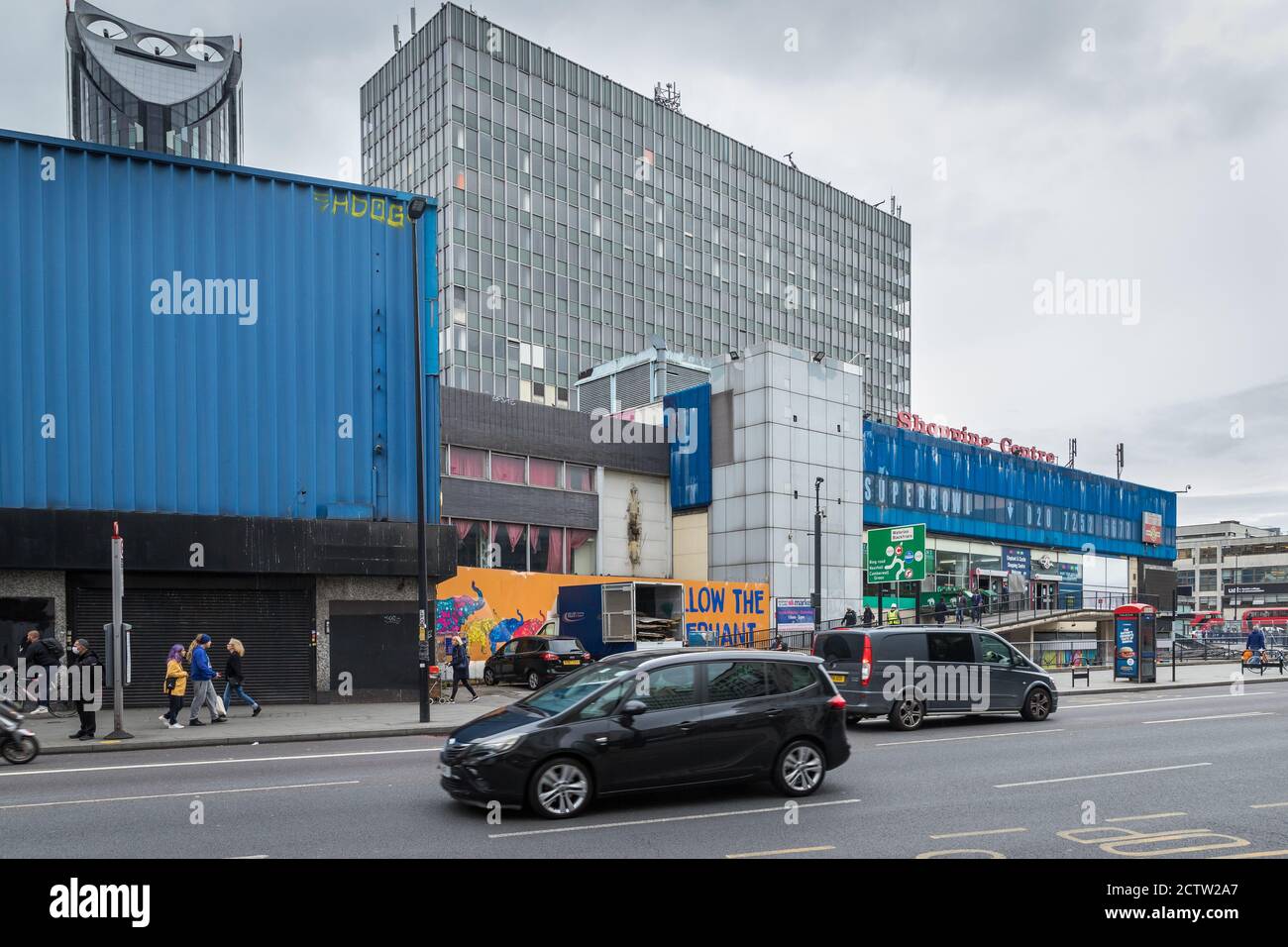 Exterior views of the Elephant and Castle Shopping Centre, London, on its last day, as it closes after 55 years Stock Photo