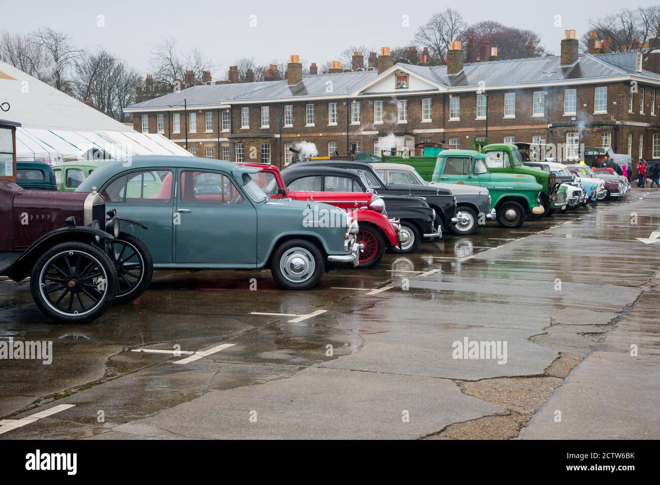 Classic cars at Chatham Dockyard Festival of Steam and Transport Stock Photo