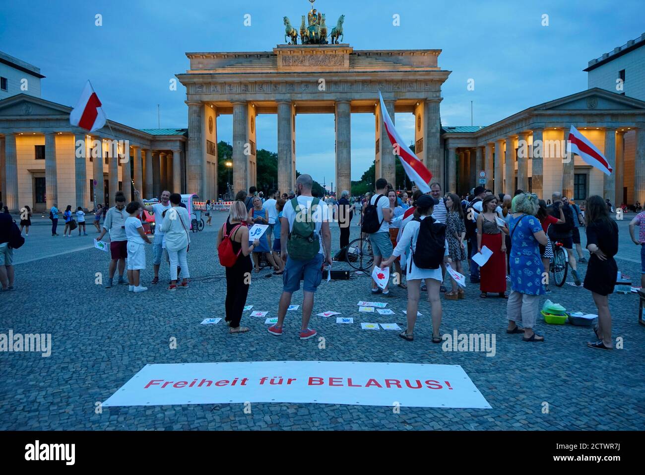 Impressionen: Demonstration unter dem Motto 'Freiheit fuer Belarus' fuer eine Annullierung der Wahlen und Ausrufung von neuwahlen in Weissrussland/ Be Stock Photo
