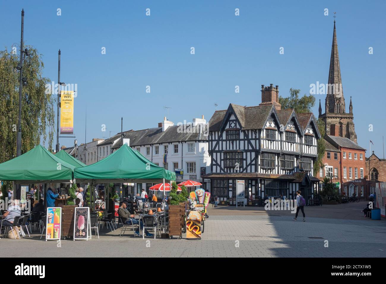England, Herefordshire, Hereford, High town market Stock Photo