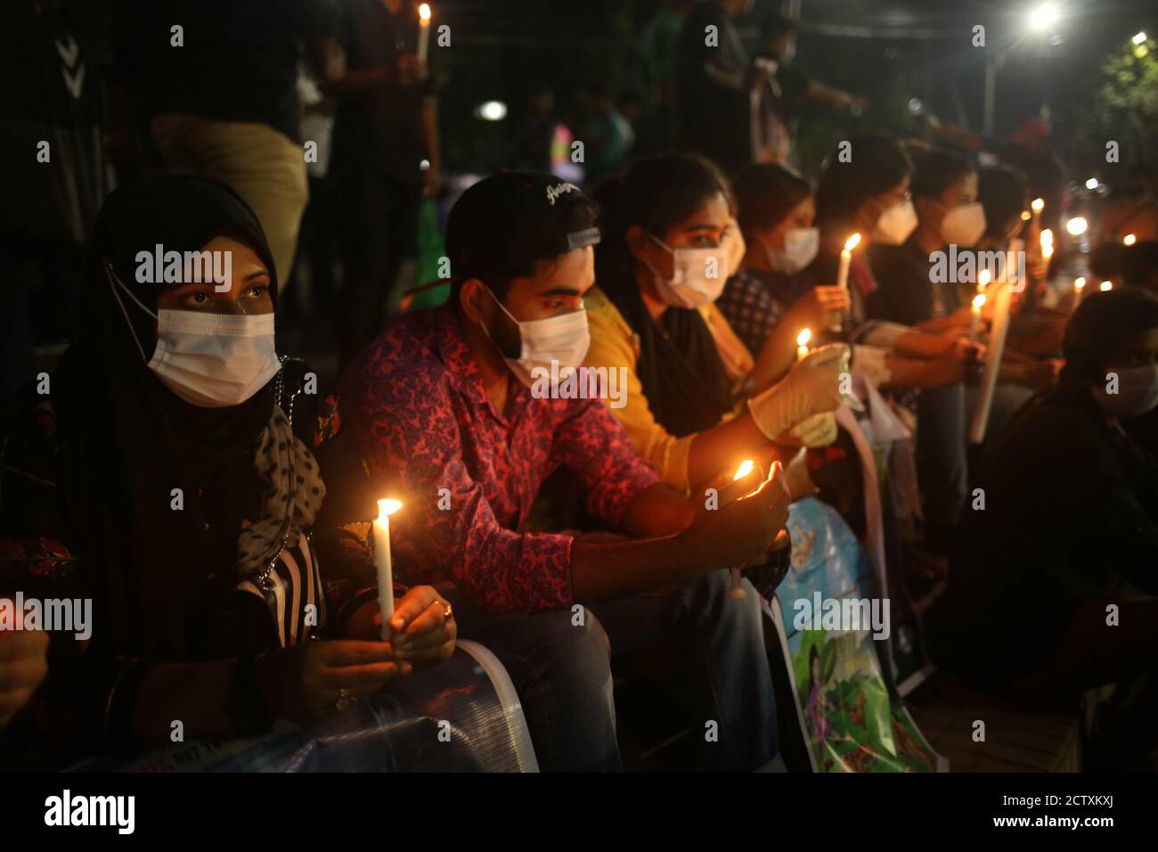 Dhaka, Dhaka, Bangladesh. 25th Sep, 2020. Animal lovers of Dhaka city gathered to create awareness and save the stray dogs from being transferred to another place as Dhaka South City Corporation decided to transfer stray dogs to another place. Credit: Md. Rakibul Hasan/ZUMA Wire/Alamy Live News Stock Photo
