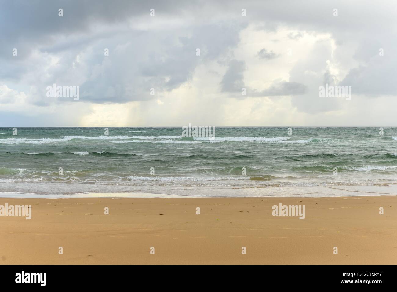Sunny beach in front of the Atlantic Ocean in France Stock Photo - Alamy