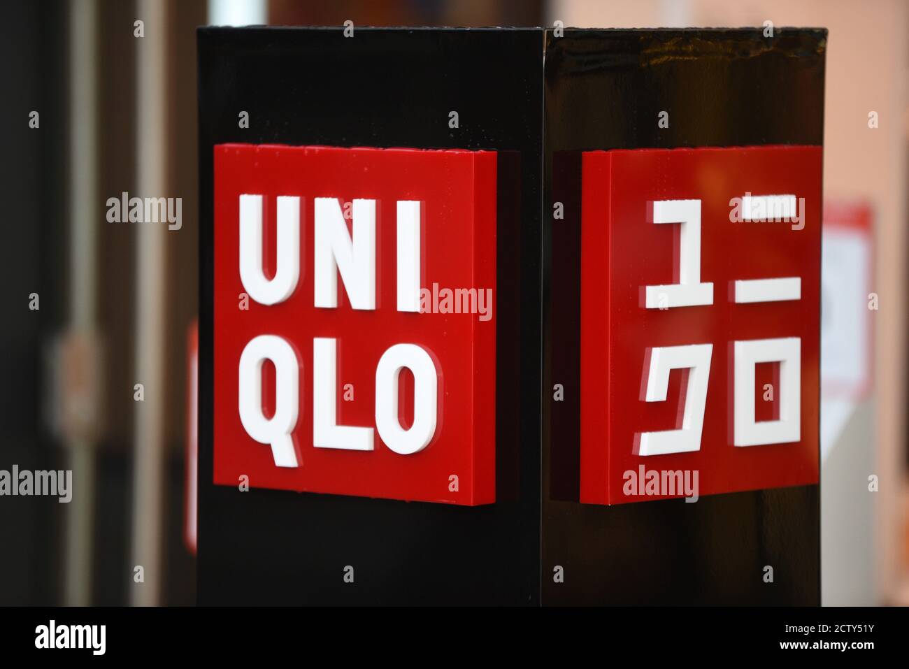 Uniqlo store retail stores hires stock photography and images Alamy