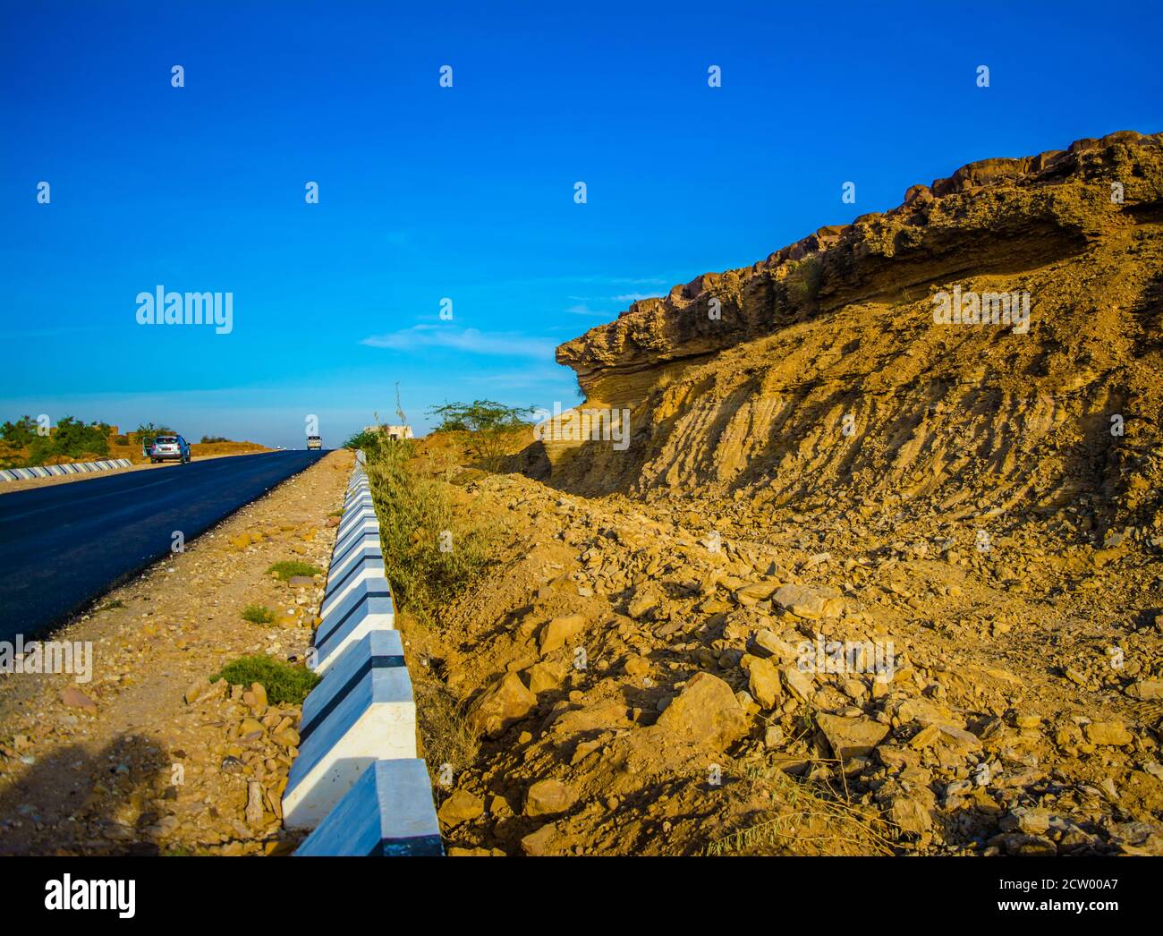 Highway, path, road in Desert of Rajasthan, India, Road passing through a landscape, Jaisalmer