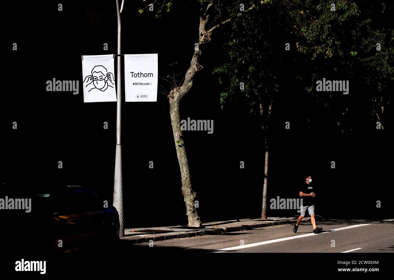 Face mask warning, Barcelona, Spain Stock Photo Alamy