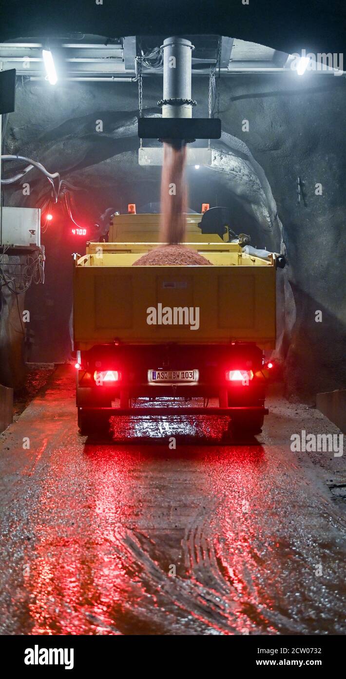 Truck loaded mine underground hires stock