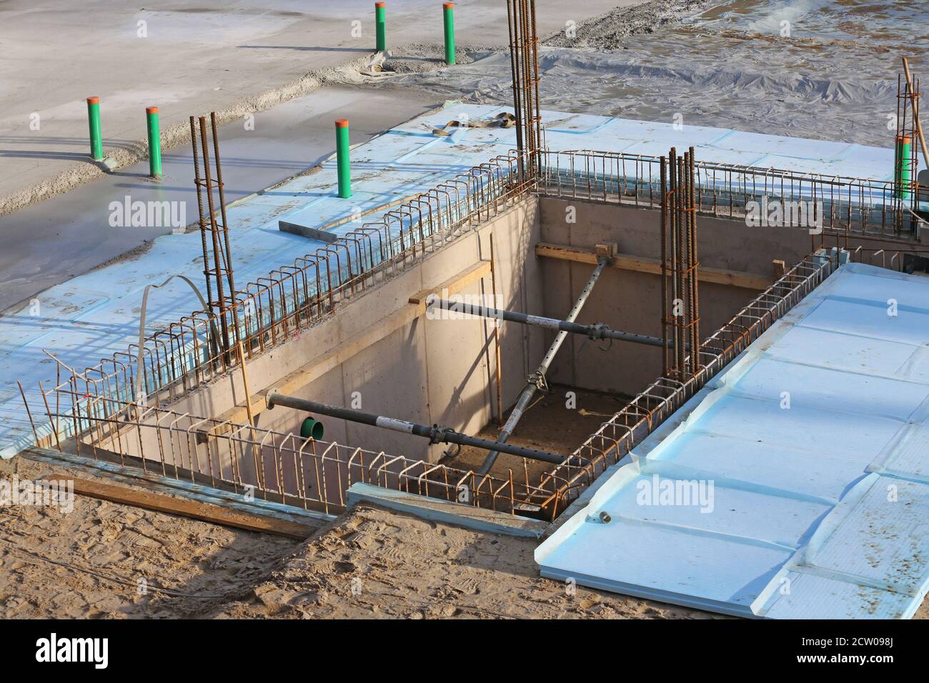 bottom plate insulation with blue polystyrene panels Stock Photo Alamy
