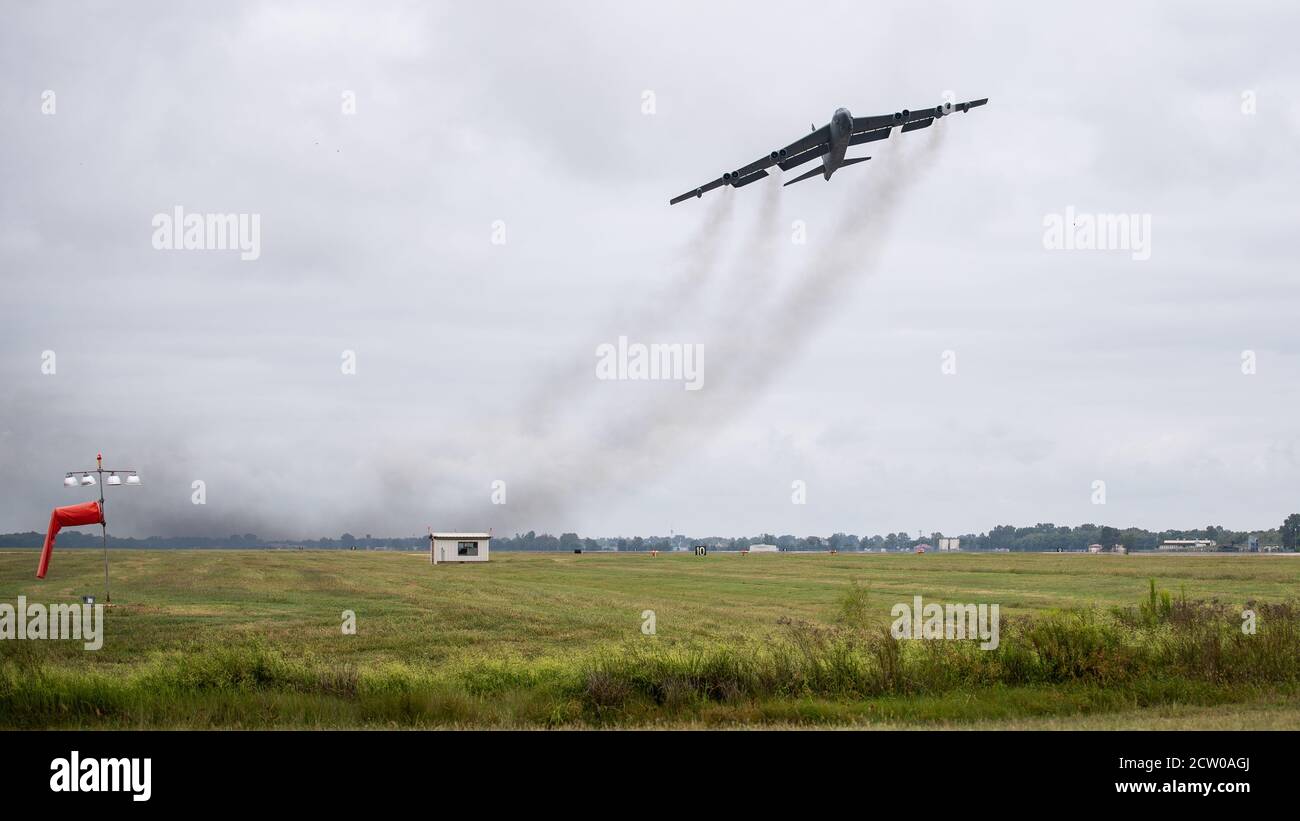 A B-52H Stratofortress takes off from Barksdale Air Force Base, La., as part of a readiness exercise Sept. 25, 2020. The 2nd Bomb Wing conducts exercises to ensure the ability to present uncompromising combat capacity. (U.S. Air Force photo by Airman 1st Class Jacob B. Wrightsman) Stock Photo