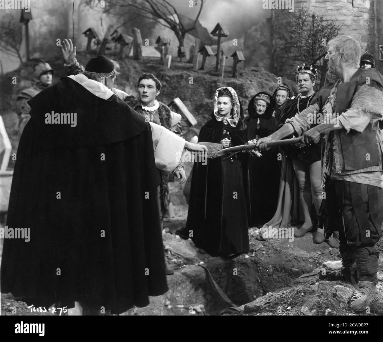 Scene with stanley holloway hires stock photography and images Alamy