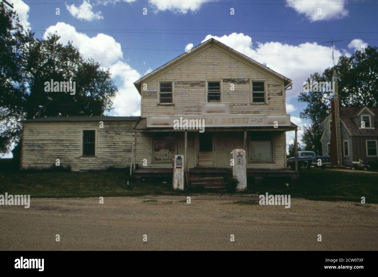 Historical 1970s Photo Closed store and gas station in La Prairie