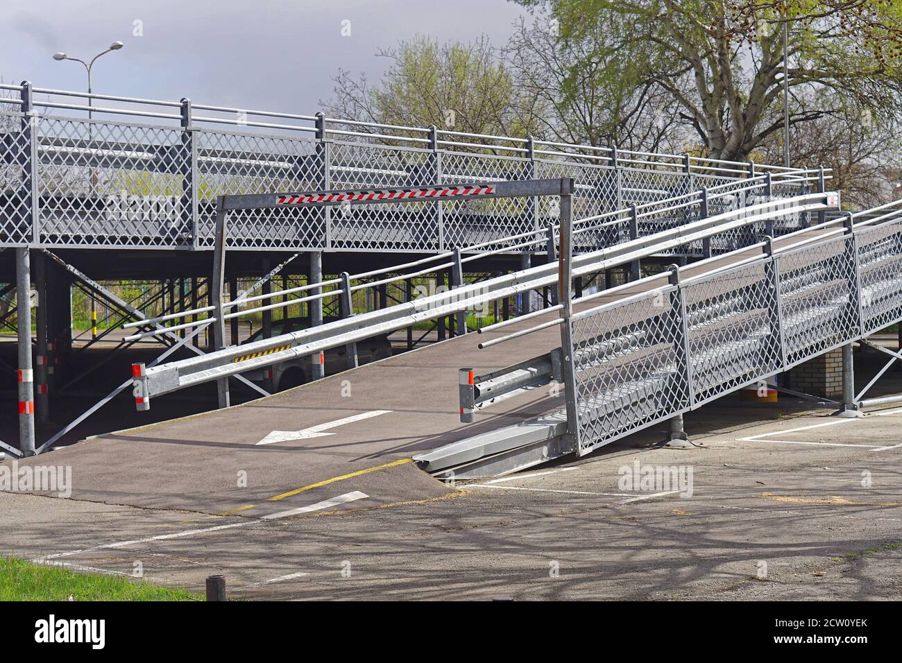 Parking ramp for vehicles at second level garage Stock Photo Alamy