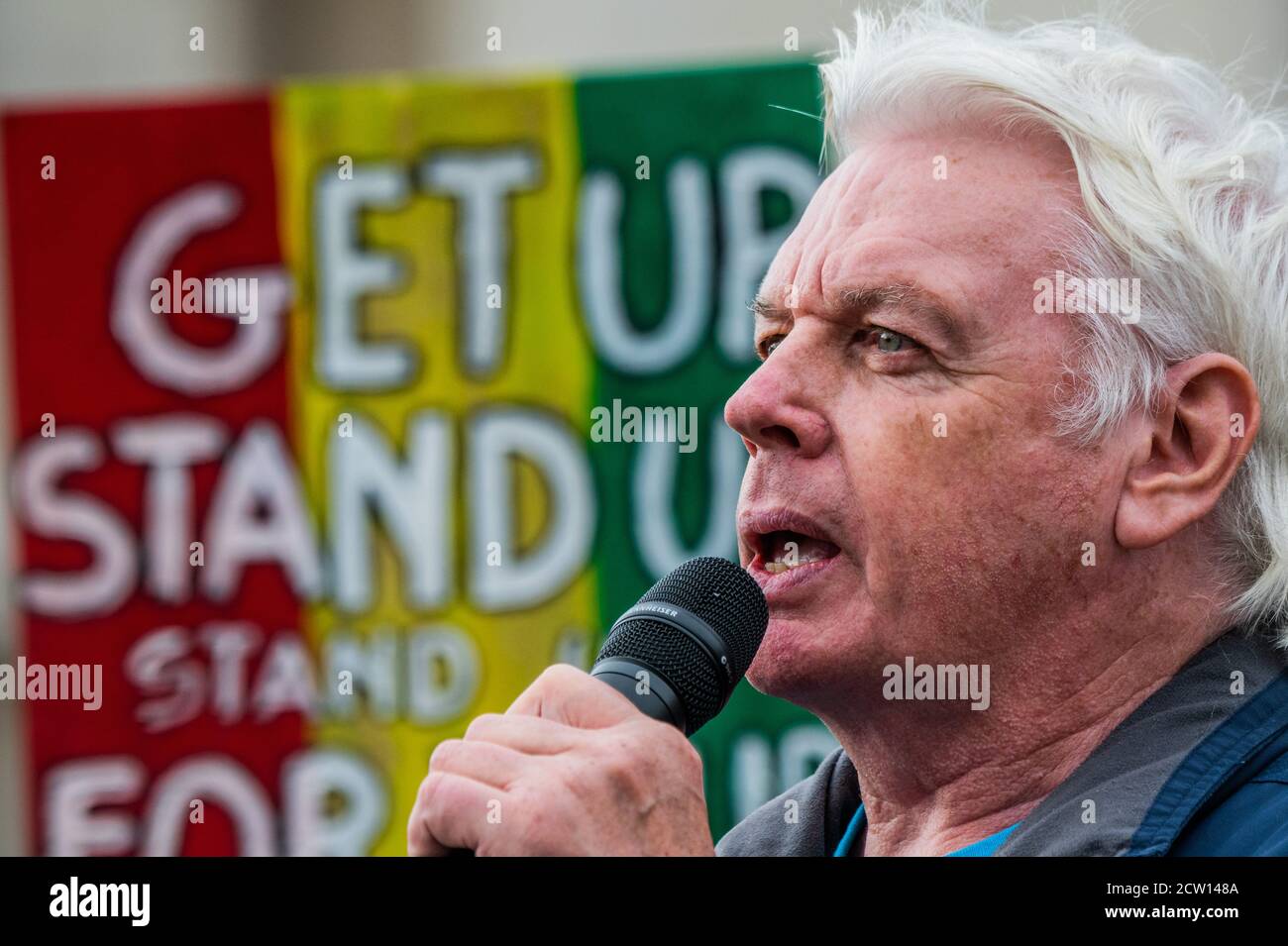 London, UK. 26th Sep, 2020. David Icke speakes at a Covid hoax, get up stand up protest, against vaccinations, 5G and other issues, in Trafalgar Square. Apart from being a hoax the crowd and speakers believe that the virus is a way of controling the masses and taking away their freedoms. Credit: Guy Bell/Alamy Live News Stock Photo