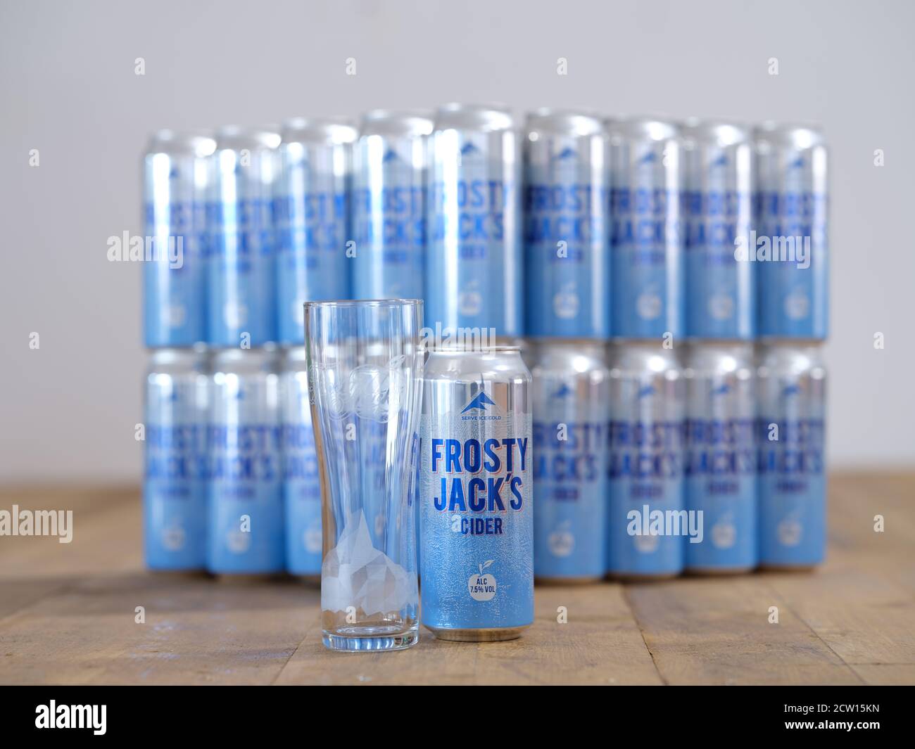 Tins of Frosty Jack's 7.5 Volume Cider Stock Photo Alamy