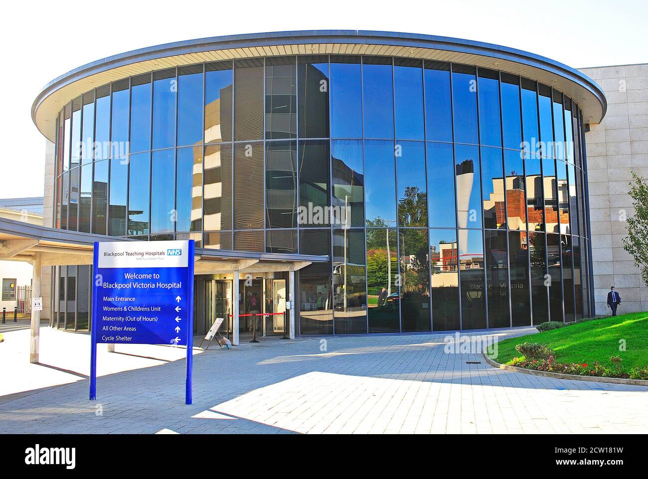 Front entrance to Blackpool Victoria Hospital Stock Photo Alamy