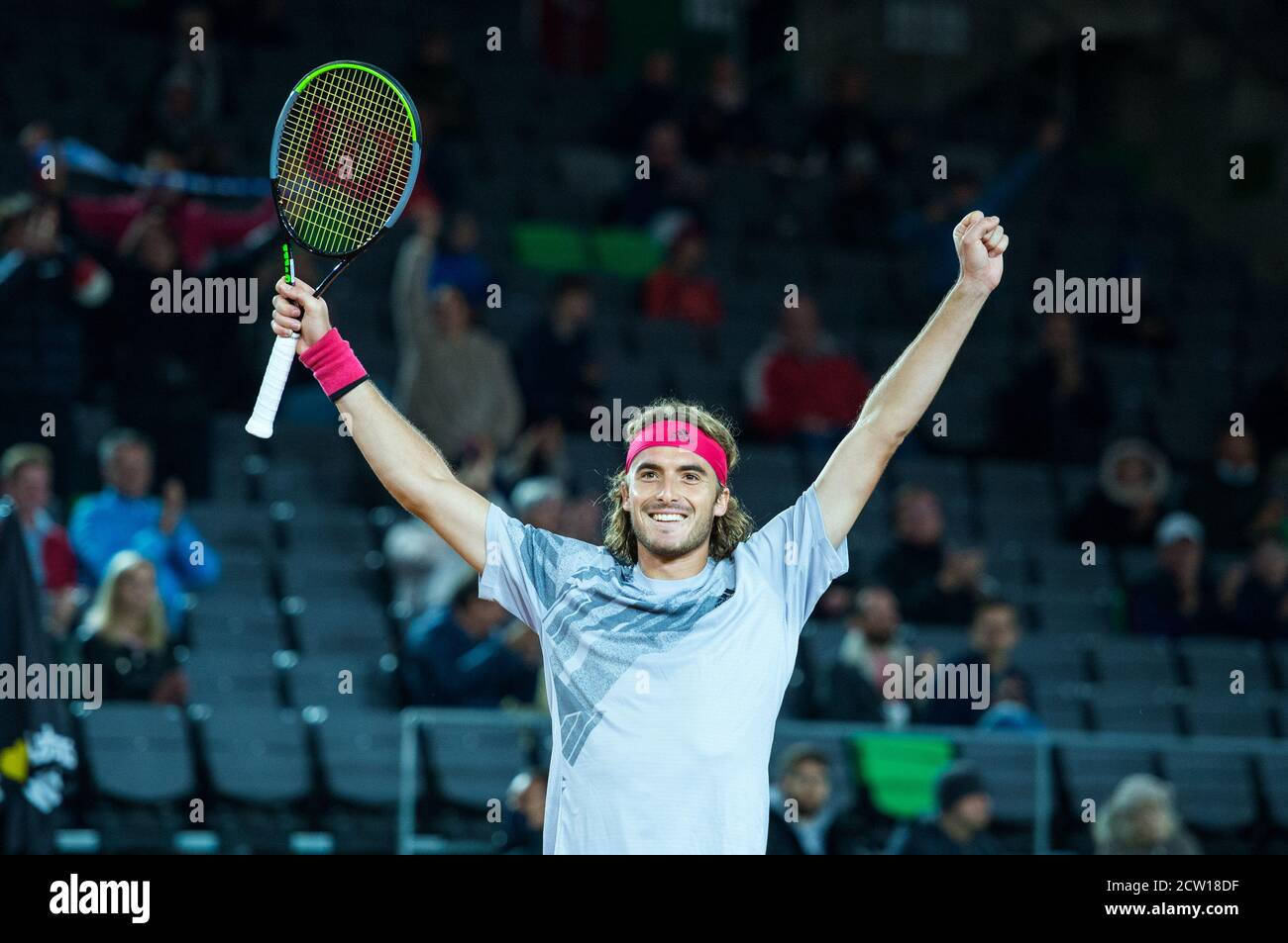 Hamburg, Germany. 26th Sep, 2020. Tennis: ATP Tour - Hamburg European Open,  singles, men, semi-finals in the stadium at Rothenbaum. Garin (Chile) -  Tsitsipas (Greece). Stefanos Tsitsipas cheers after his victory. Credit: