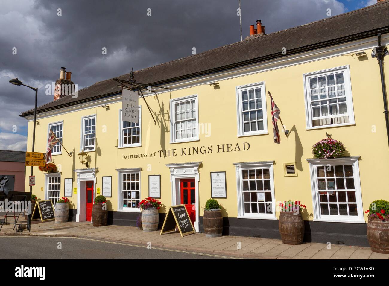 Battlebury's at The Kings Head public house in Hadleigh, an ancient market town in South Suffolk, East Anglia, UK. Stock Photo