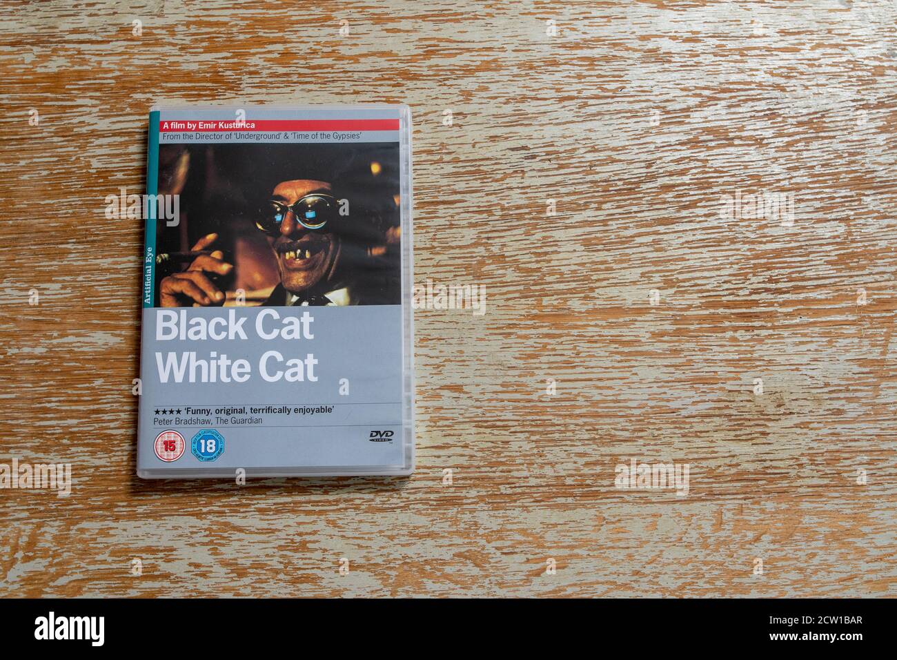 Multi-lingual Serbian black comedy Black Cat White Cat Stock Photo - Alamy