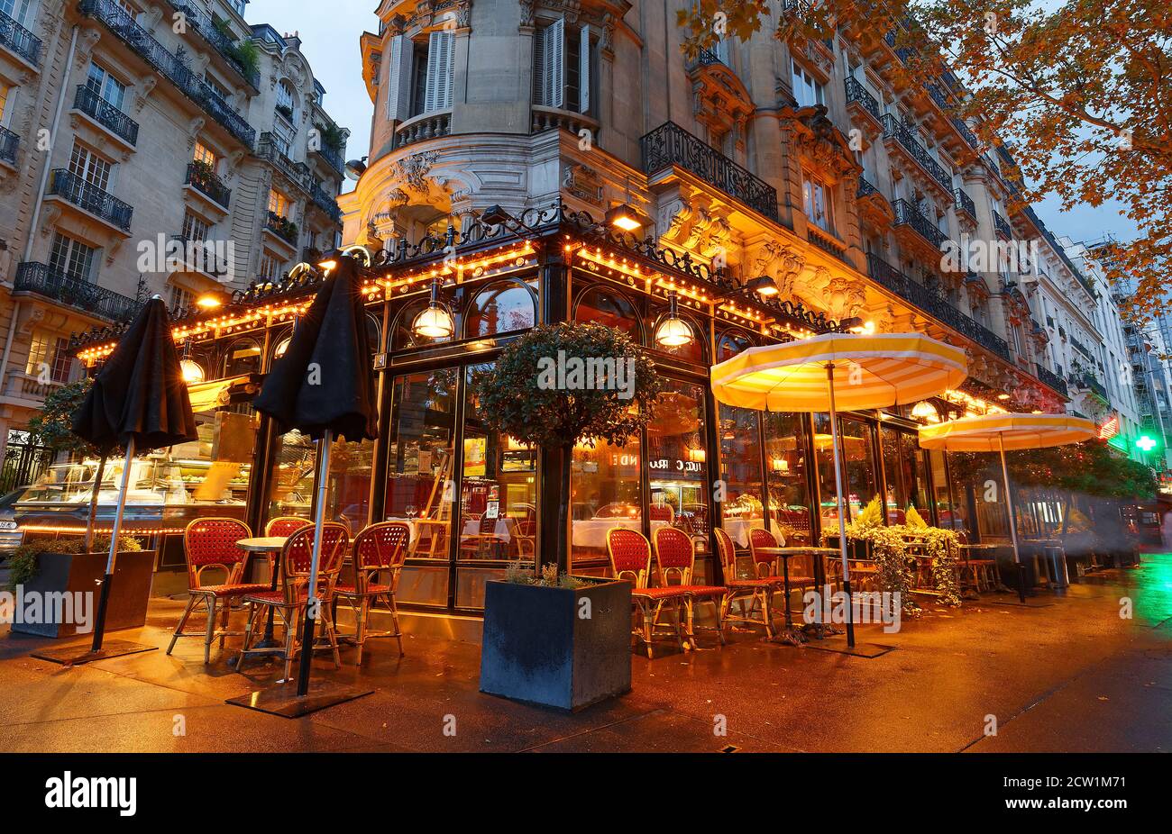 The famous restaurant Le Dome located on Montparnasse boulevard in Paris.It was once home for to intellectual stars , from Hemingway to Picasso Stock Photo
