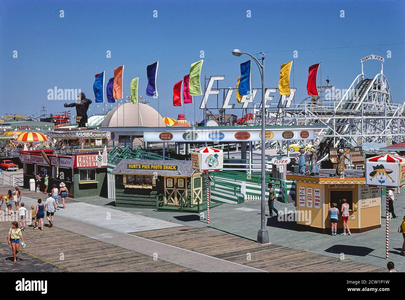 Moreys piers amusement hires stock photography and images Alamy