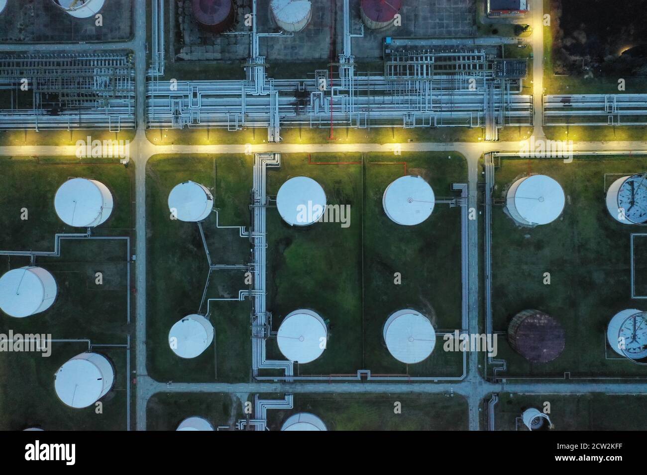 oil petrol refinery tank aerial top view Stock Photo - Alamy