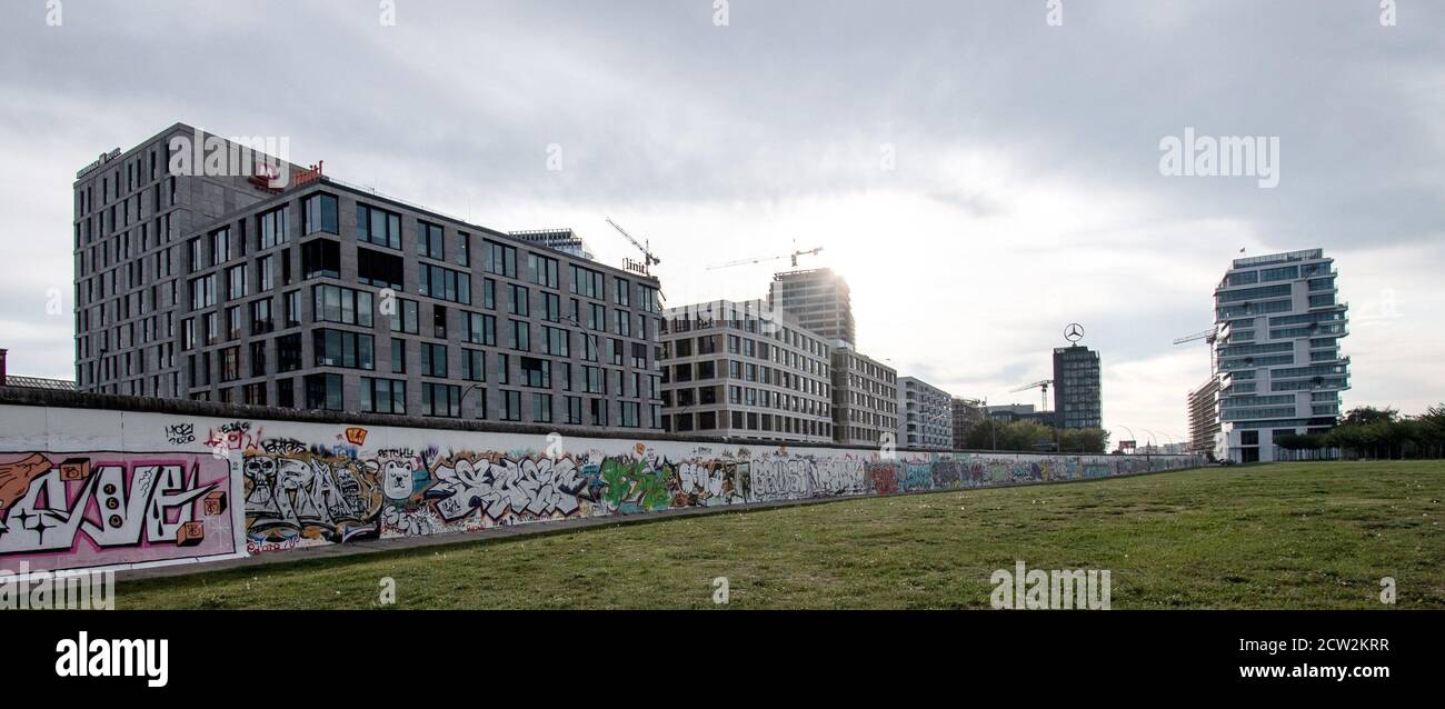 Berlin, Germany. 24th Sep, 2020. Numerous new residential and office ...
