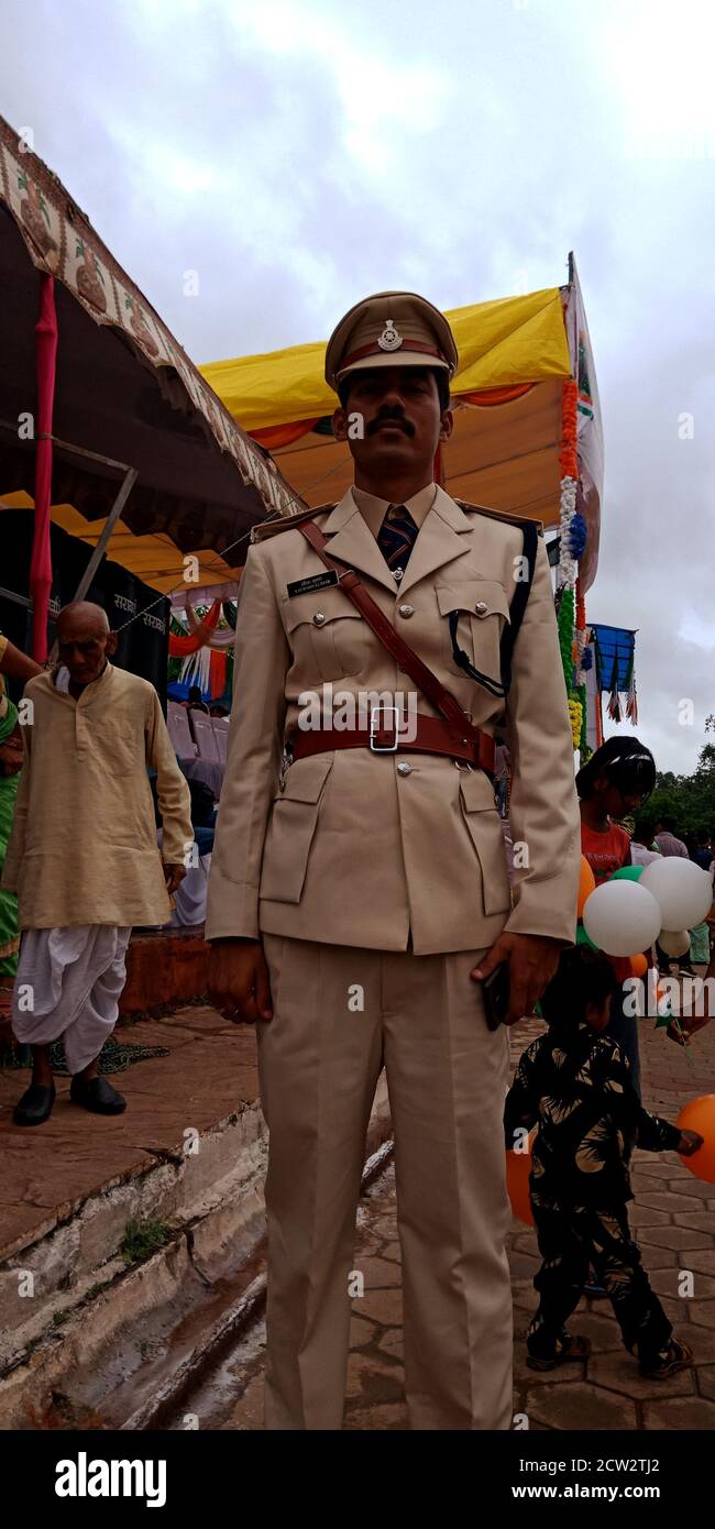 Ips officer hi res stock photography and images Alamy