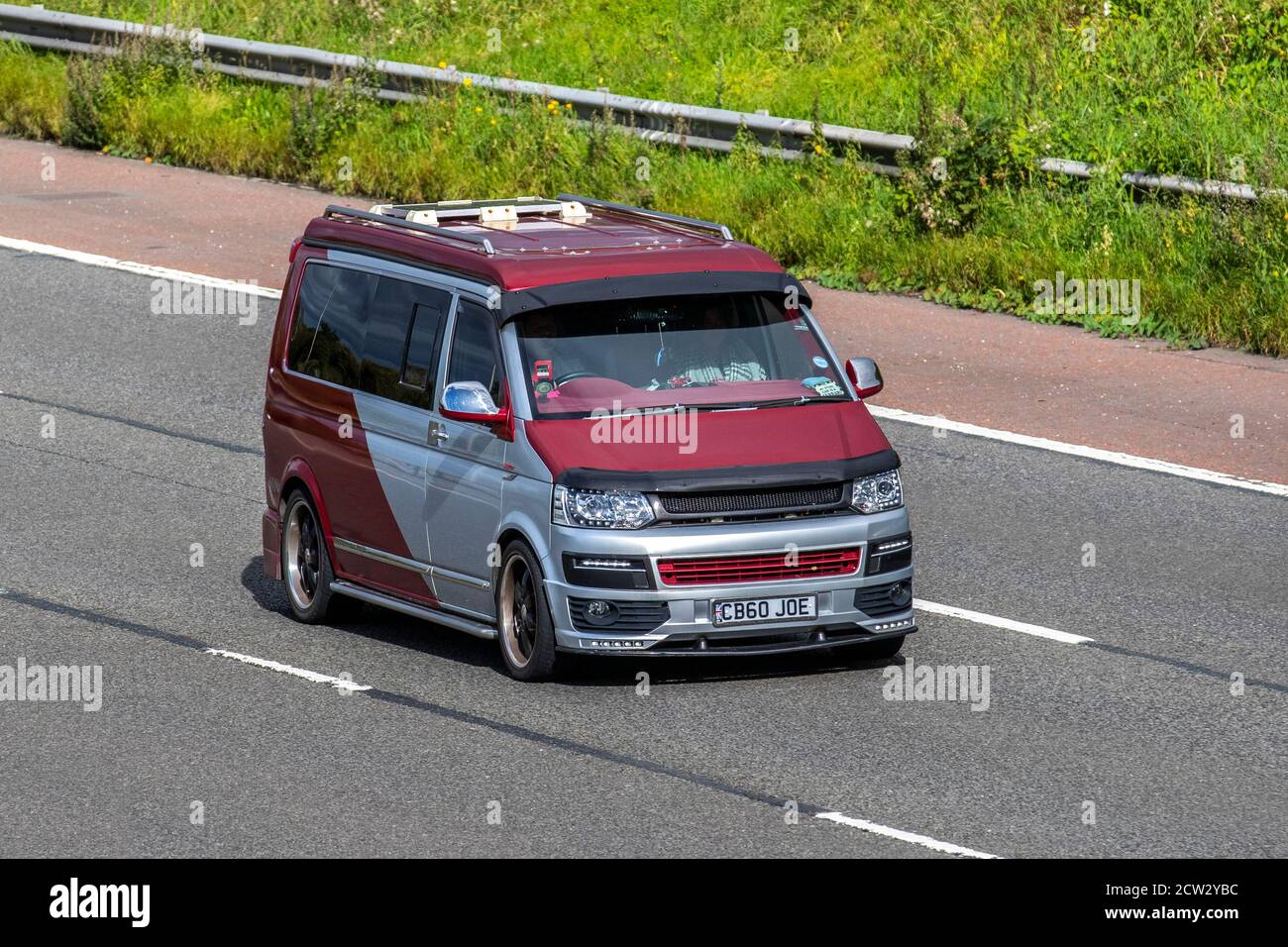 Vw Transporter R32 Vw volkswagen transporter t32 startline hi-res stock photography and ...