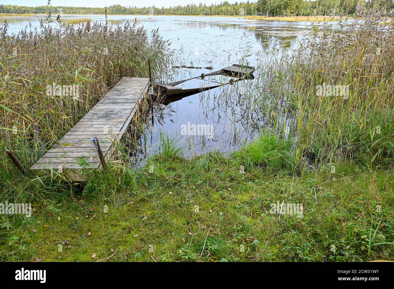 Antique wooden rowing boat hi-res stock photography and images - Alamy