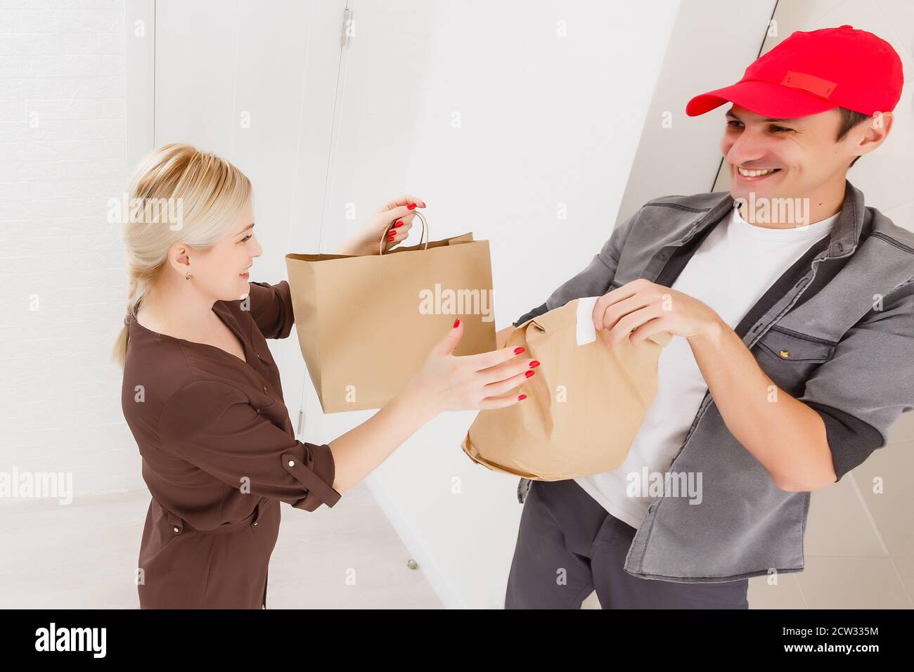 Driver Delivering Online Grocery Shopping Order Stock Photo Alamy