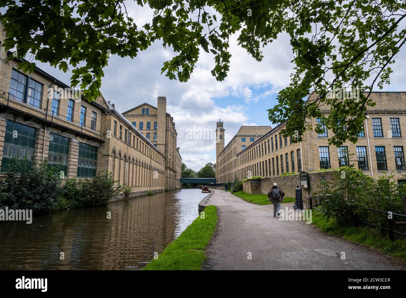 Leeds bradford snow hires stock photography and images Alamy