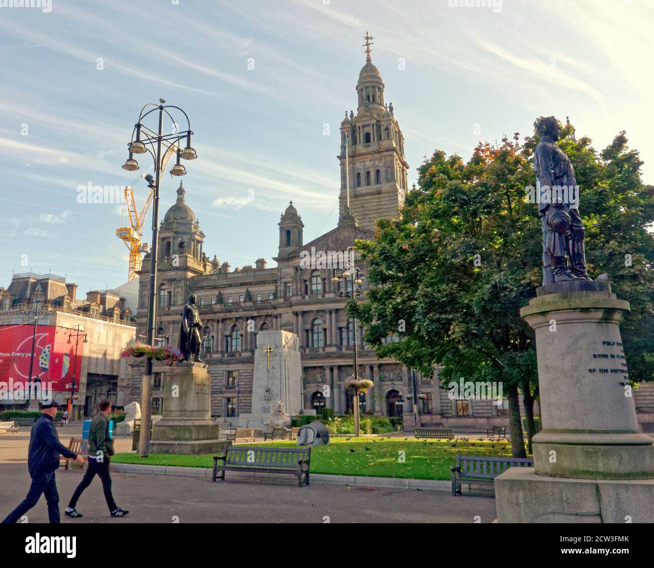 Glasgow, Scotland, UK, 27th September, 2020: George square with its cenotaph, statues of the great and good, manicured lawns and the architectural wonder of the city chambers had the ignominy of a homeless tent appear outside overnight to the amusement of locals and tourists alike. . Credit: Gerard Ferry/Alamy Live News Stock Photo