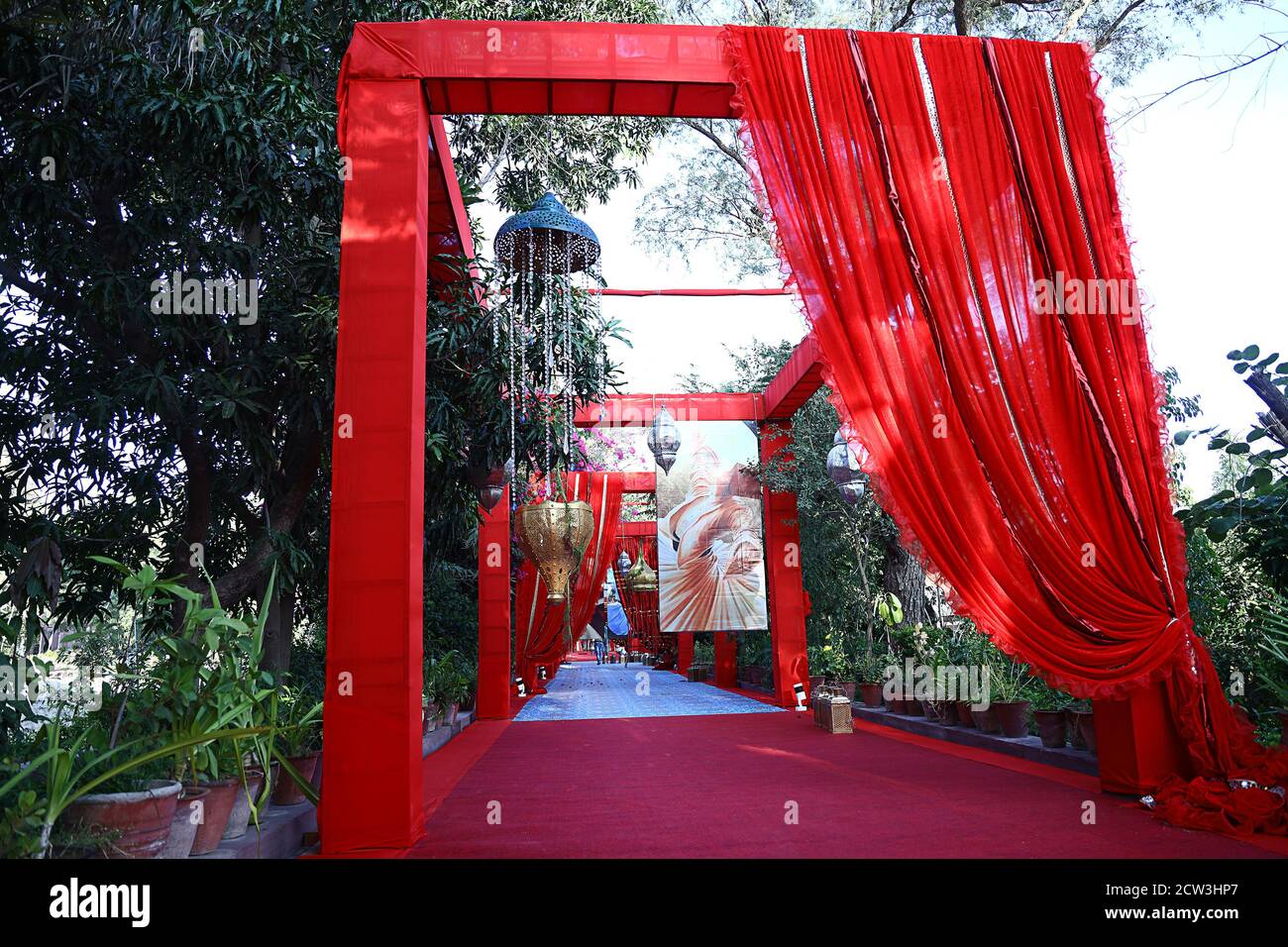 Wedding gate hi-res stock photography and images - Alamy
