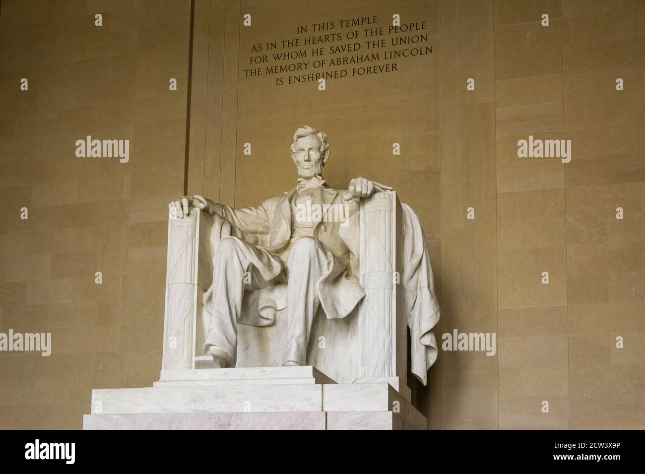 Abraham LIncoln statue inside Lincoln Memorial, built to honor the 16th
