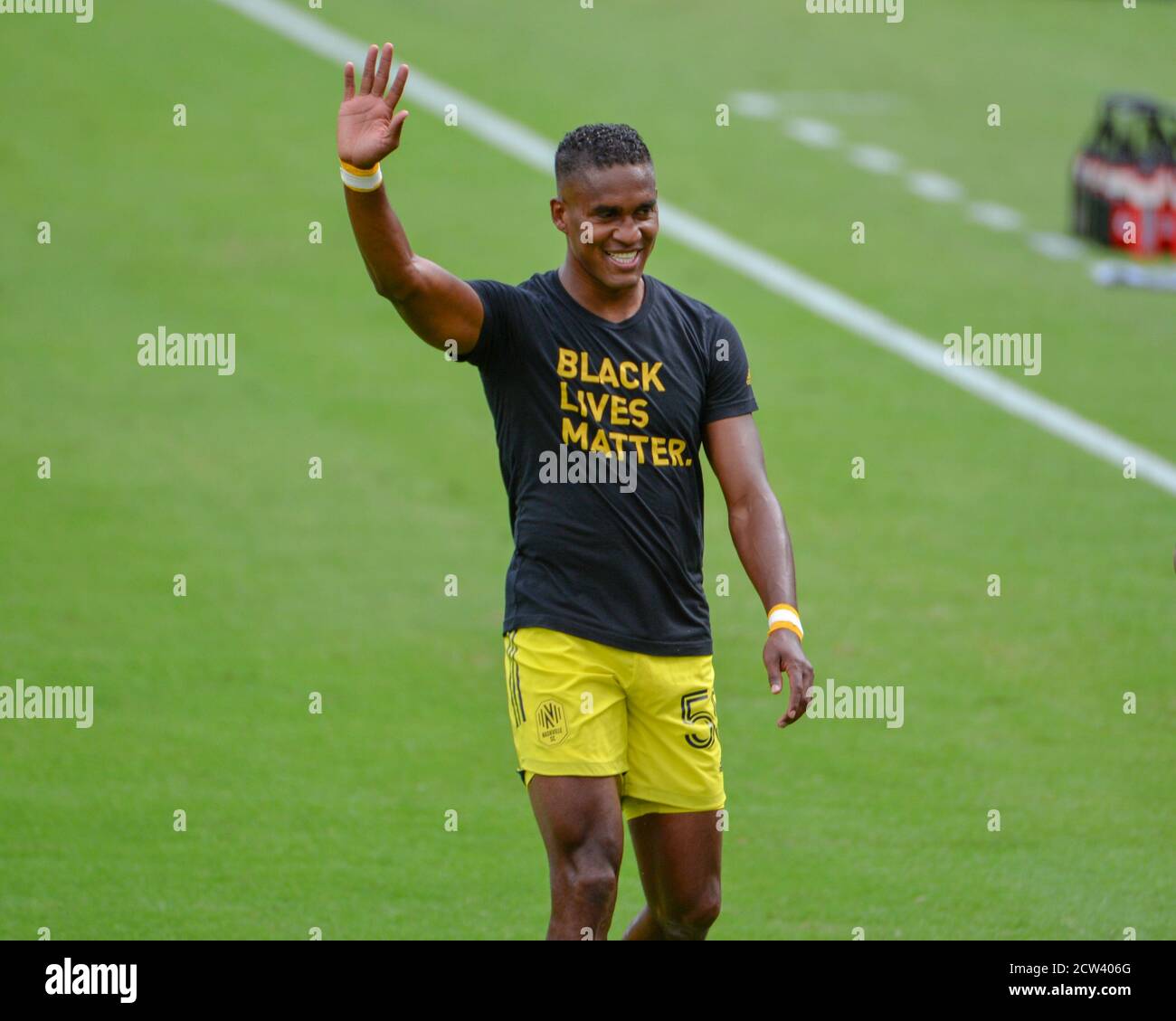 Nashville, TN, USA. 26th Sep, 2020. Nashville defender, Brayan Beckeles (55), waves to the camera and fans during the MLS match between the Houston Dynamo and Nashville SC at Nissan Stadium in Nashville, TN. Kevin Langley/CSM/Alamy Live News Stock Photo