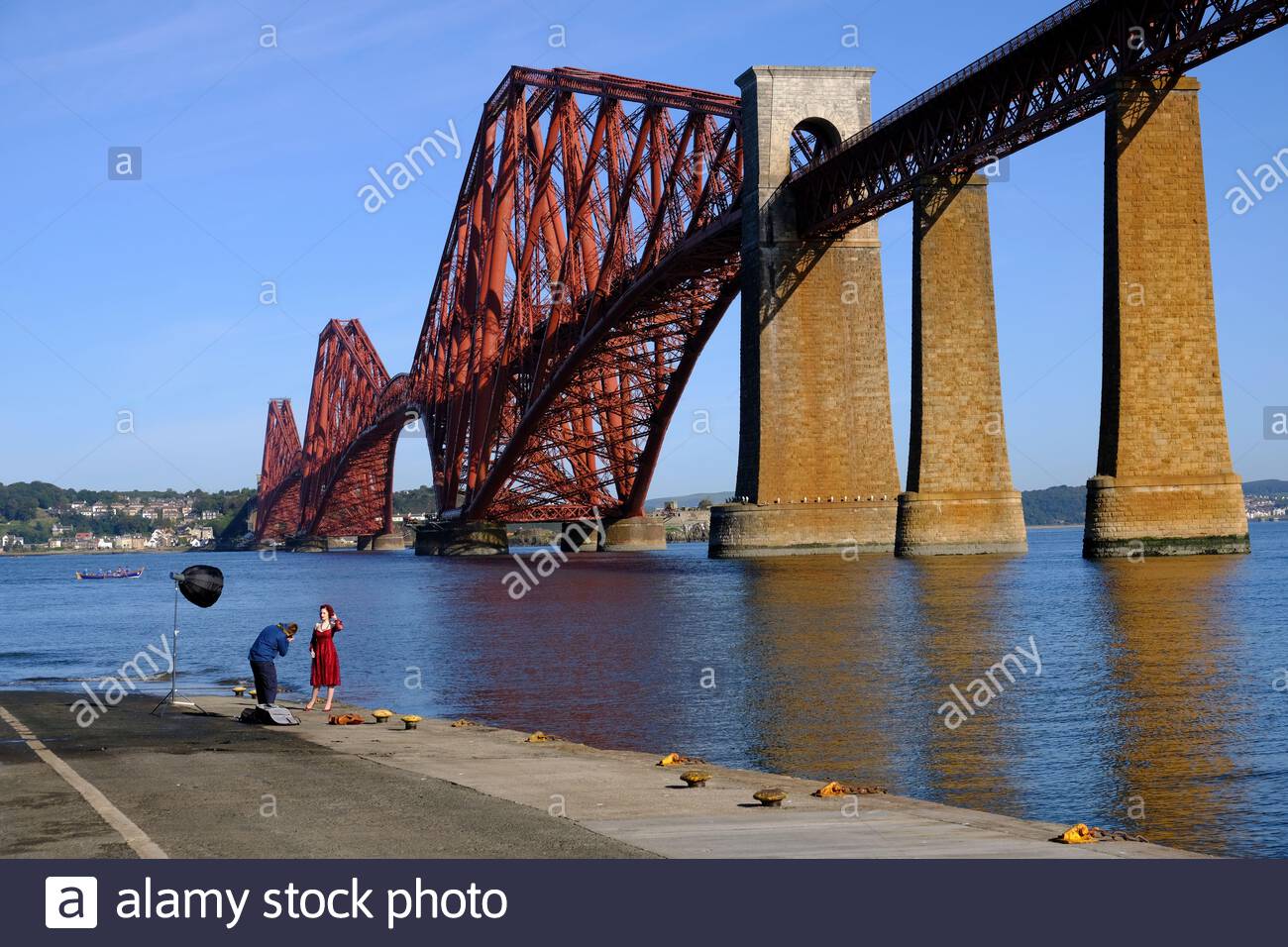 Sunshine On Forth Bridge High Resolution Stock Photography And Images Alamy
