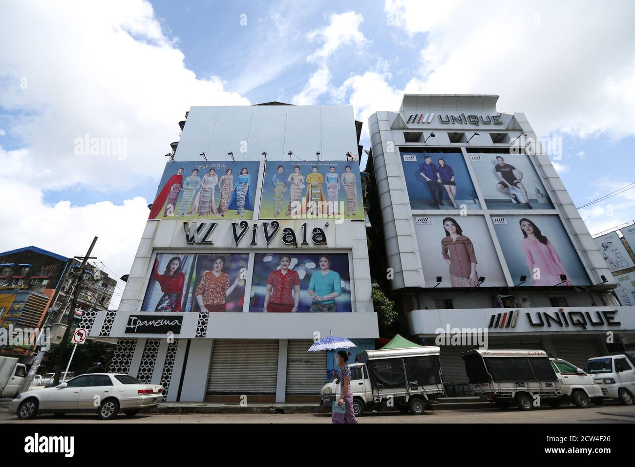 Yangon. 26th Sep, 2020. Photo taken on Sept. 26, 2020 shows closed shops due to COVID-19 pandemic in Yangon, Myanmar. The total number of COVID-19 cases in Myanmar has increased to 10,734 as of Sunday, according to a release from the Ministry of Health and Sports. A total of 743 more COVID-19 confirmed cases were reported on Sunday. The death toll of COVID-19 reached 226 with 28 newly reported deaths on Sunday in the country, the release said. Credit: U Aung/Xinhua/Alamy Live News Stock Photo